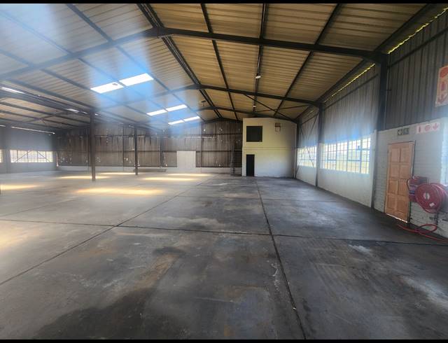 751M² WAREHOUSE TO LET IN WADEVILLE